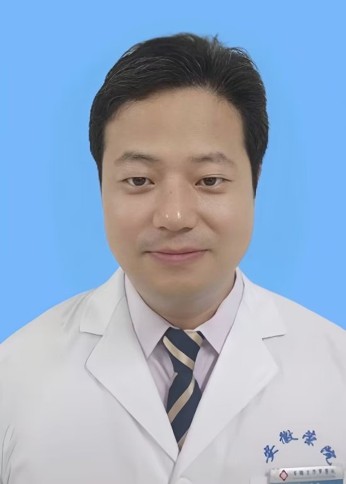 褚辉副主任医师.jpg
